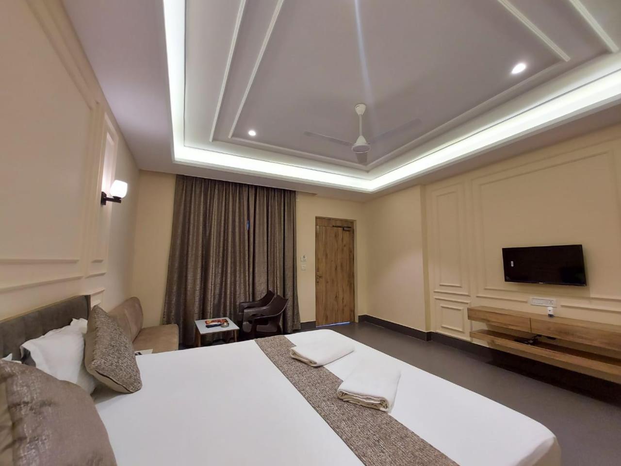 Parth King Beach Resort ماندارموني المظهر الخارجي الصورة