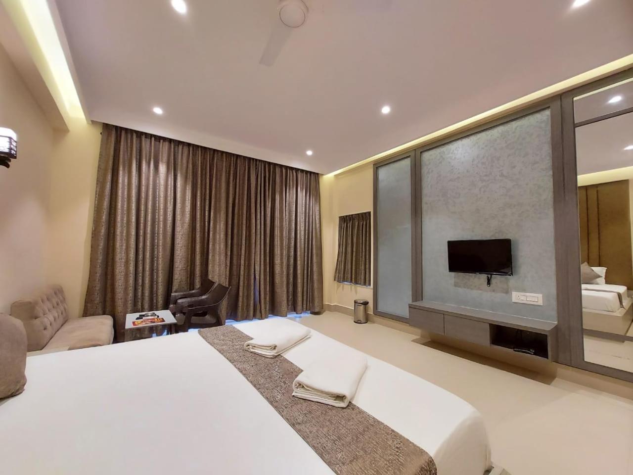 Parth King Beach Resort ماندارموني المظهر الخارجي الصورة